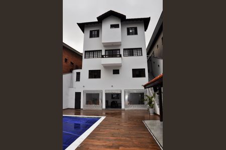 Casa à venda com 320m², 3 quartos e 4 vagasDetalhe - Piscina, Churrasqueira e Salão