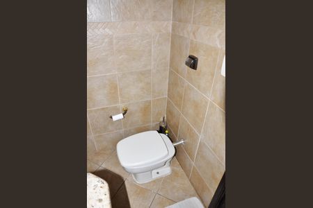 Casa à venda com 320m², 3 quartos e 4 vagasDetalhe - Lavabo