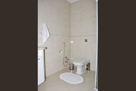 Casa à venda com 320m², 3 quartos e 4 vagasDetalhe - Suíte 1