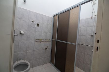 Casa à venda com 95m², 1 quarto e 2 vagasBanheiro