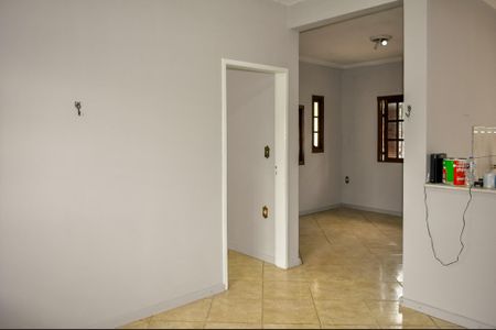 Casa à venda com 90m², 3 quartos e 2 vagas Casa à venda com 90m², 3 quartos e 2 vagasSala de Jantar