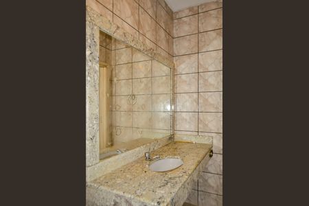 Casa à venda com 90m², 3 quartos e 2 vagas Casa à venda com 90m², 3 quartos e 2 vagasBanheiro da Suíte