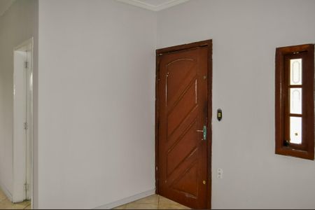 Casa à venda com 90m², 3 quartos e 2 vagas Casa à venda com 90m², 3 quartos e 2 vagasSala