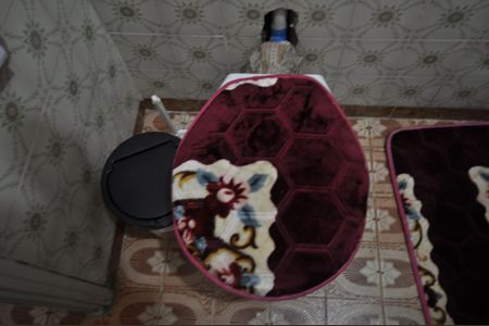 Casa à venda com 400m², 2 quartos e 3 vagasBanheiro