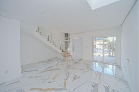 Casa à venda com 170m², 3 quartos e 2 vagasSala