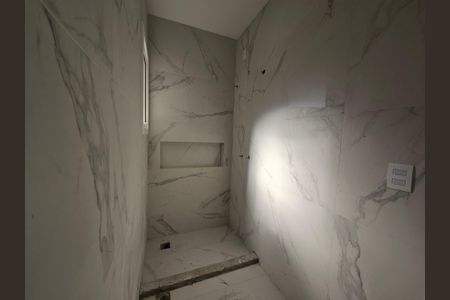 Casa à venda com 170m², 3 quartos e 2 vagasBanheiro da Suíte 3