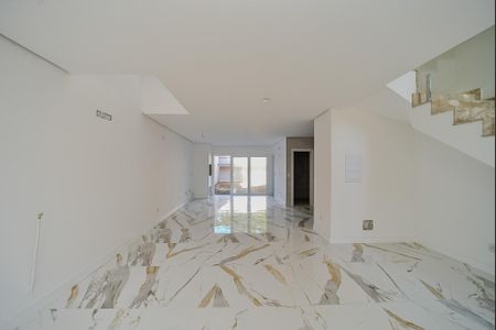 Casa à venda com 170m², 3 quartos e 2 vagasSala