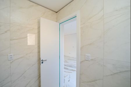 Casa à venda com 170m², 3 quartos e 2 vagasBanheiro Social