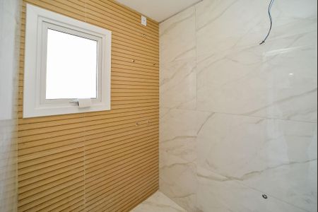 Casa à venda com 170m², 3 quartos e 2 vagasBanheiro Social