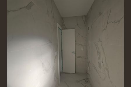 Casa à venda com 170m², 3 quartos e 2 vagasBanheiro da Suíte 3