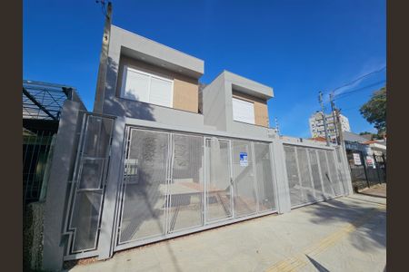 Casa à venda com 170m², 3 quartos e 2 vagasFachada