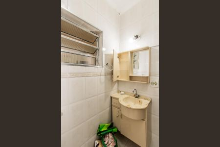 Casa à venda com 150m², 4 quartos e 2 vagasBanheiro de Serviço