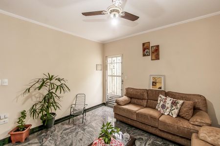 Casa à venda com 150m², 4 quartos e 2 vagasSala