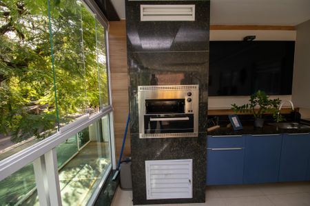 Apartamento à venda com 117m², 3 quartos e 2 vagas Apartamento à venda com 117m², 3 quartos e 2 vagasVaranda