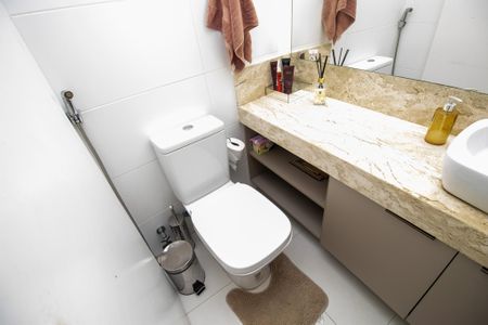 Apartamento à venda com 117m², 3 quartos e 2 vagas Apartamento à venda com 117m², 3 quartos e 2 vagasBanheiro Suíte 1