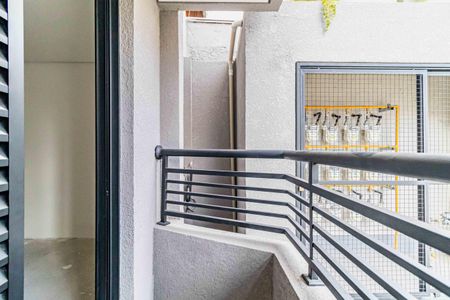 Apartamento à venda com 30m², 1 quarto e sem vaga Apartamento à venda com 30m², 1 quarto e sem vagaVaranda