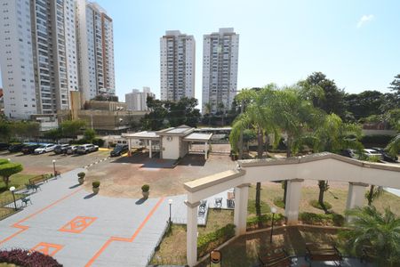 Apartamento à venda com 87m², 3 quartos e 1 vagaQuarto 1 - Vista