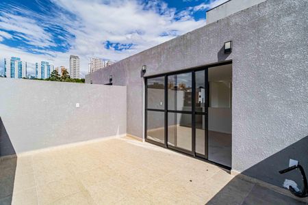 Apartamento à venda com 74m², 2 quartos e sem vagaVaranda