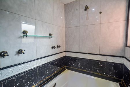 Apartamento à venda com 100m², 3 quartos e 1 vagaBanheiro da Suíte