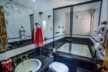 Apartamento à venda com 100m², 3 quartos e 1 vagaBanheiro da Suíte