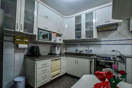 Apartamento à venda com 100m², 3 quartos e 1 vagaCozinha 