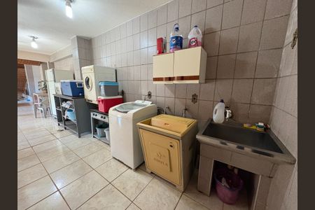 Casa à venda com 750m², 3 quartos e 6 vagasÁrea de Serviço