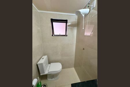 Casa à venda com 750m², 3 quartos e 6 vagas Casa à venda com 750m², 3 quartos e 6 vagasBanheiro de Serviço