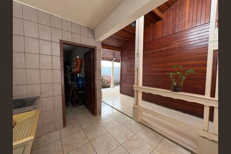 Casa à venda com 750m², 3 quartos e 6 vagasÁrea de Serviço