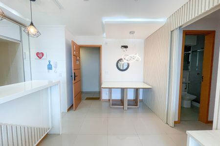 Apartamento para alugar com 80m², 2 quartos e 2 vagasSala