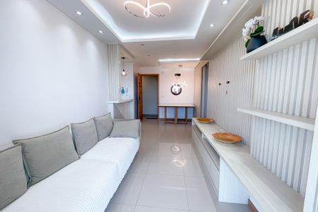 Apartamento para alugar com 80m², 2 quartos e 2 vagasSala