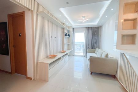 Apartamento para alugar com 80m², 2 quartos e 2 vagasSala