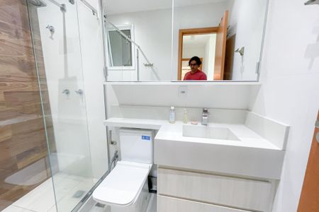 Apartamento para alugar com 80m², 2 quartos e 2 vagasBanheiro