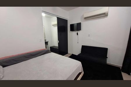 Apartamento à venda com 32m², 1 quarto e sem vaga