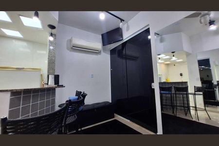 Apartamento à venda com 32m², 1 quarto e sem vaga