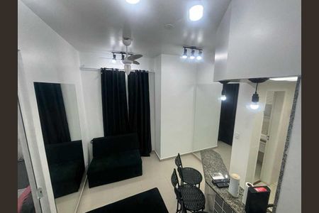 Apartamento à venda com 32m², 1 quarto e sem vaga
