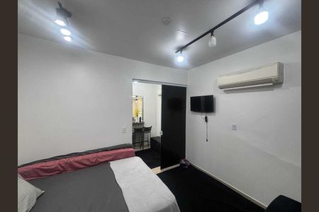 Apartamento à venda com 32m², 1 quarto e sem vaga