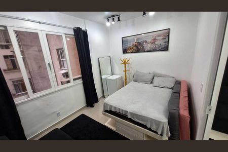 Apartamento à venda com 32m², 1 quarto e sem vaga