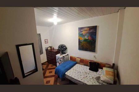 Casa à venda com 61m², 2 quartos e 1 vaga
