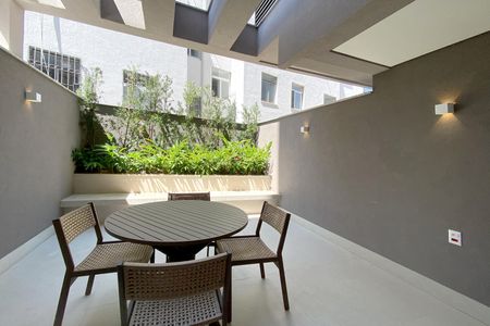 Apartamento à venda com 1410m², 3 quartos e 2 vagas Apartamento à venda com 1410m², 3 quartos e 2 vagasÁrea comum