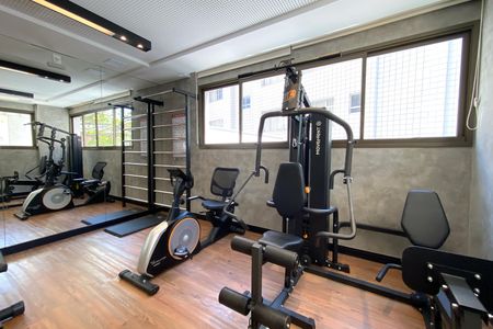 Apartamento à venda com 1410m², 3 quartos e 2 vagas Apartamento à venda com 1410m², 3 quartos e 2 vagasÁrea comum - Academia