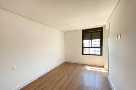 Apartamento à venda com 1410m², 3 quartos e 2 vagas Apartamento à venda com 1410m², 3 quartos e 2 vagasSuíte 1