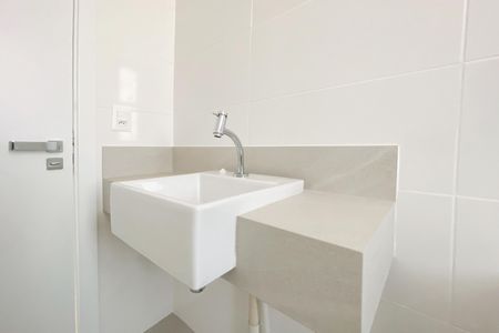 Apartamento à venda com 1410m², 3 quartos e 2 vagas Apartamento à venda com 1410m², 3 quartos e 2 vagasBanheiro da Suíte