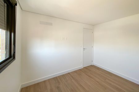 Apartamento à venda com 1410m², 3 quartos e 2 vagas Apartamento à venda com 1410m², 3 quartos e 2 vagasQuarto 2