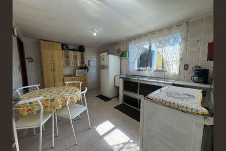 Casa à venda com 182m², 3 quartos e 2 vagas