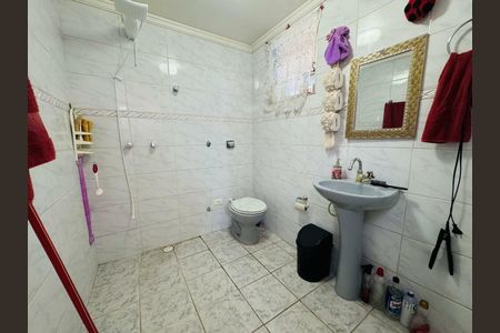 Casa à venda com 182m², 3 quartos e 2 vagas