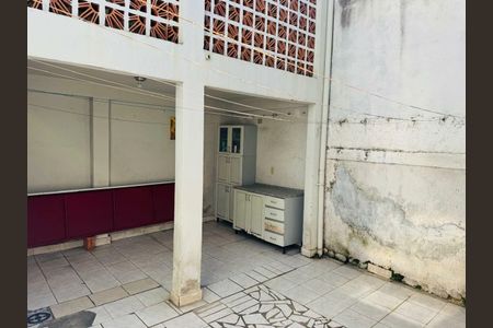 Casa à venda com 182m², 3 quartos e 2 vagas