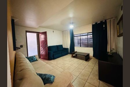 Casa à venda com 182m², 3 quartos e 2 vagas