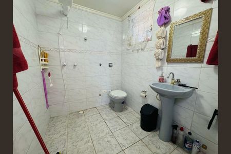 Casa à venda com 182m², 3 quartos e 2 vagas