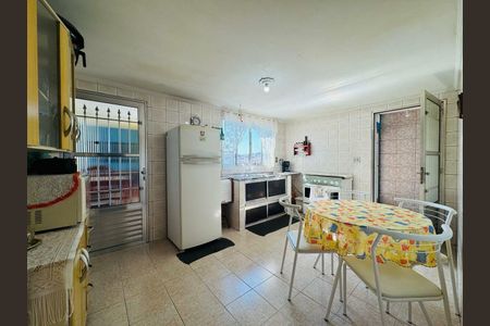 Casa à venda com 182m², 3 quartos e 2 vagas