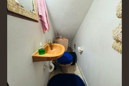 Casa à venda com 182m², 3 quartos e 2 vagas